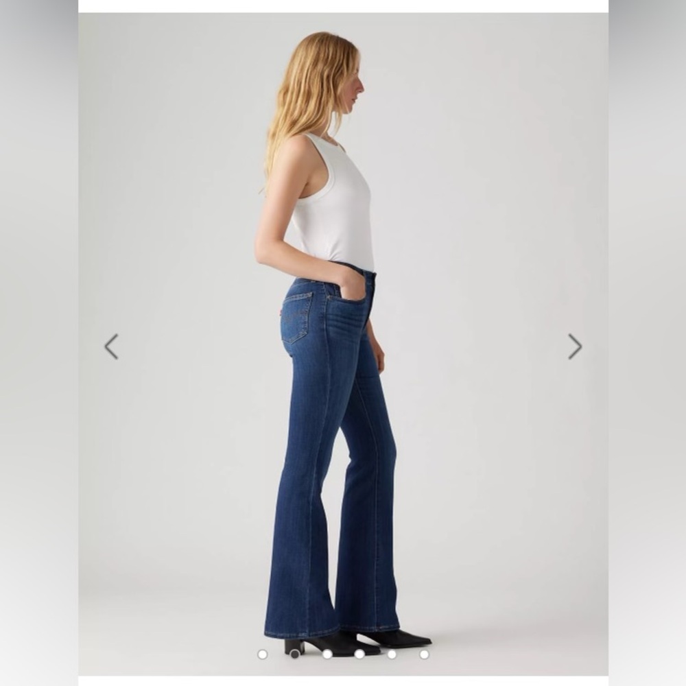 Levi’s 726 HIGH RISE FLARE WOMEN'S JEANS